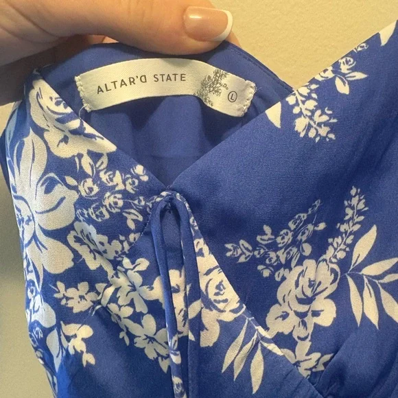 Altar'd State Blue and White Floral Midi Dress - Picture 2 of 3